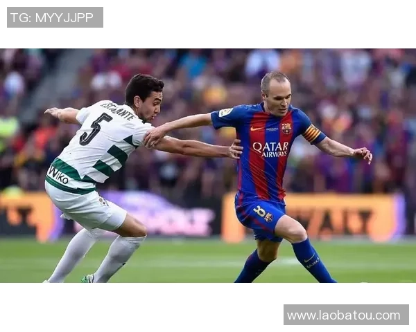 掌握足球晃肩技巧提升球场表现助你成为足球场上的灵动舞者